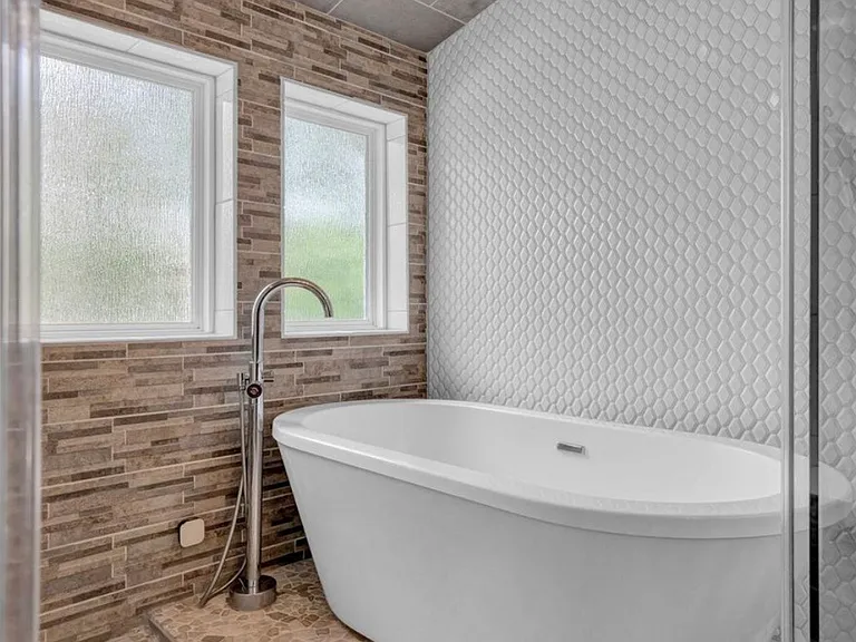 5148 Clearwater Dr — Photo 10