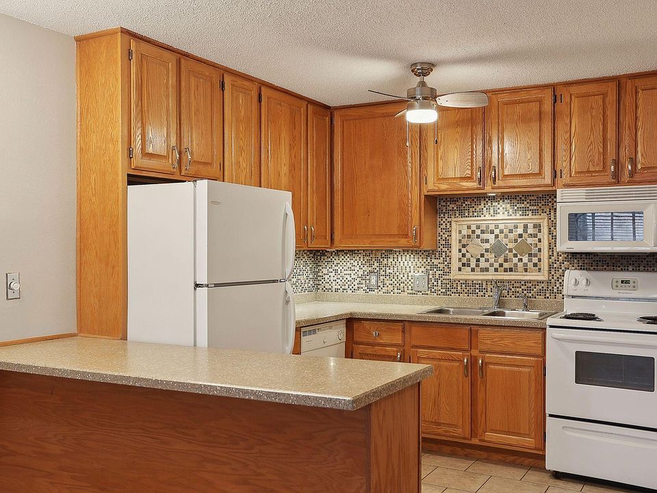 1st image of 391 Grand Ave APT 305