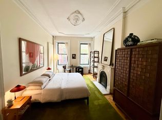 417 W 46th St #2, New York, NY 10036