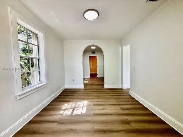 8240 NE 3rd Ave, Miami, FL 33138