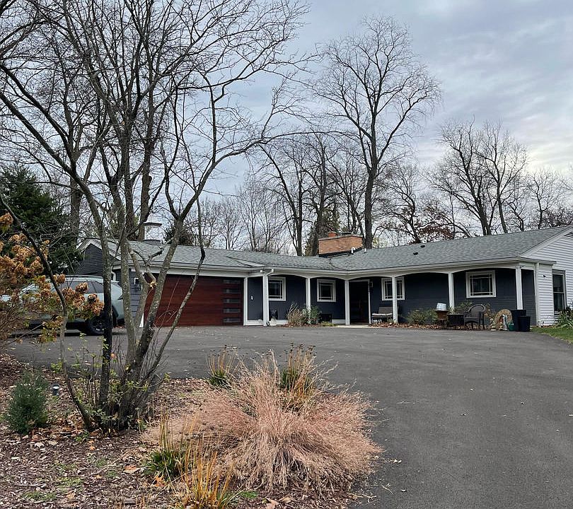 2nd image of 69 Bluff Rd
