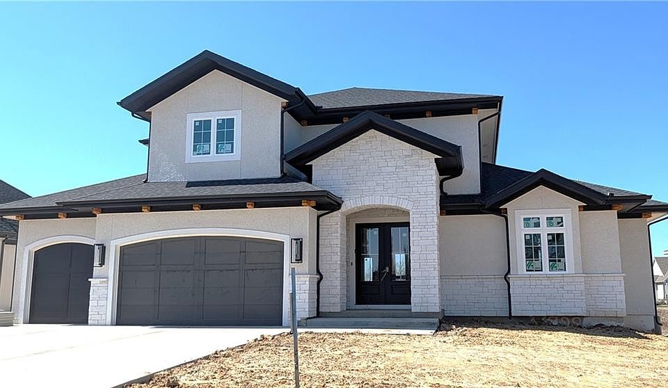 1st image of 16928 Futura St