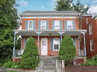 3244 Broad St, Emigsville, PA 17318