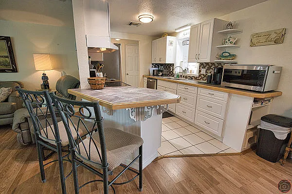 Kitchen counter
