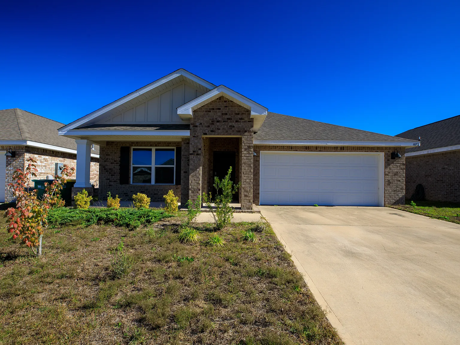 4 bed, 1830 sqft, $2,100 — Photo 2
