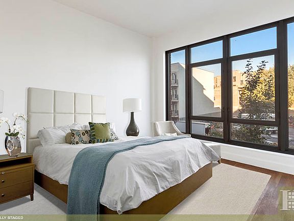 5th image of 315 Gates Ave APT 2B