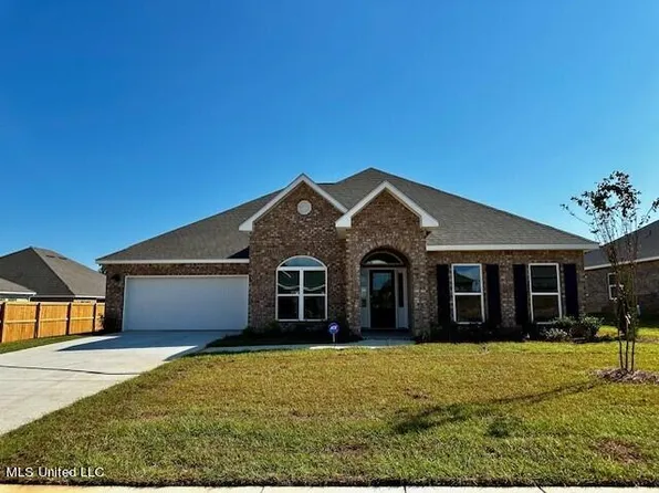 4956 Fern Dr, Diberville, MS 39540