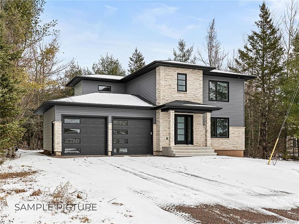 1st image of 441 Gaspe St