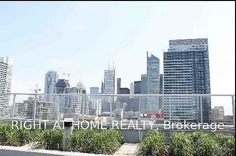 352 Front St W #413 — Photo 12