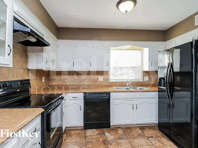 3934 SW Linden Ct — Photo 6