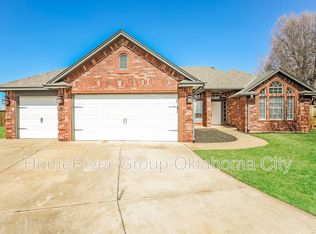 401 Palo Verde Dr, Yukon, OK 73099