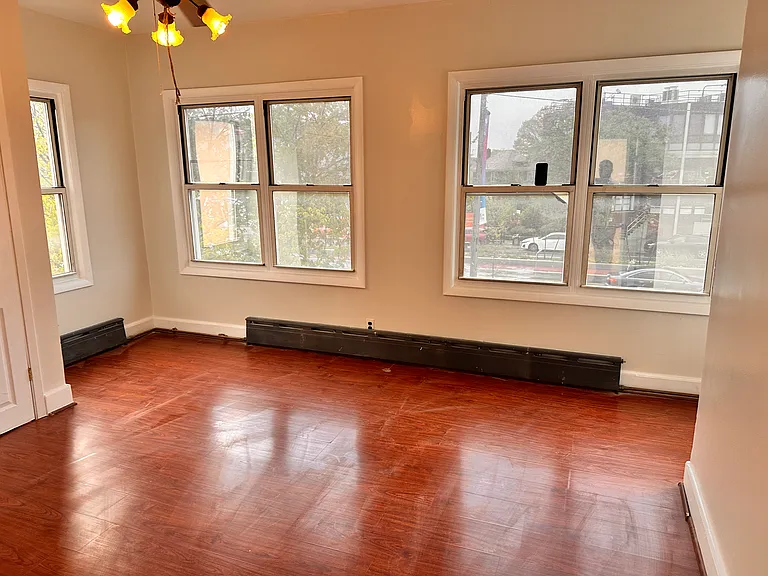 3222 Kings Hwy #1 — Photo 5