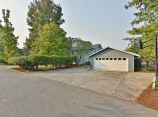 886 Sunrise Ave, Medford, OR