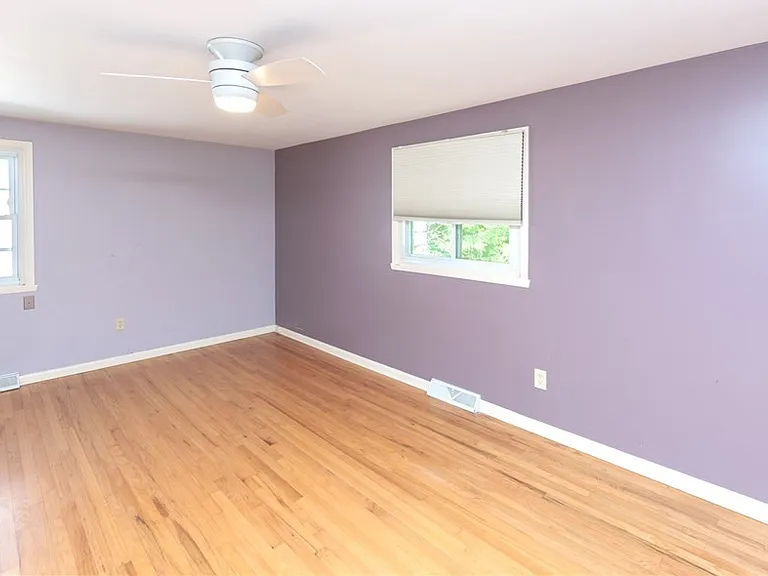 23721 Greenlawn Ave — Photo 22