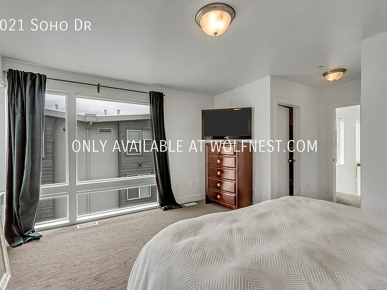 1021 Soho Dr — Photo 27