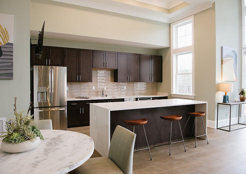 1st image of 100 Dalton Ln #5