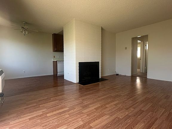 3rd image of 1447 Brockton Ave APT 6