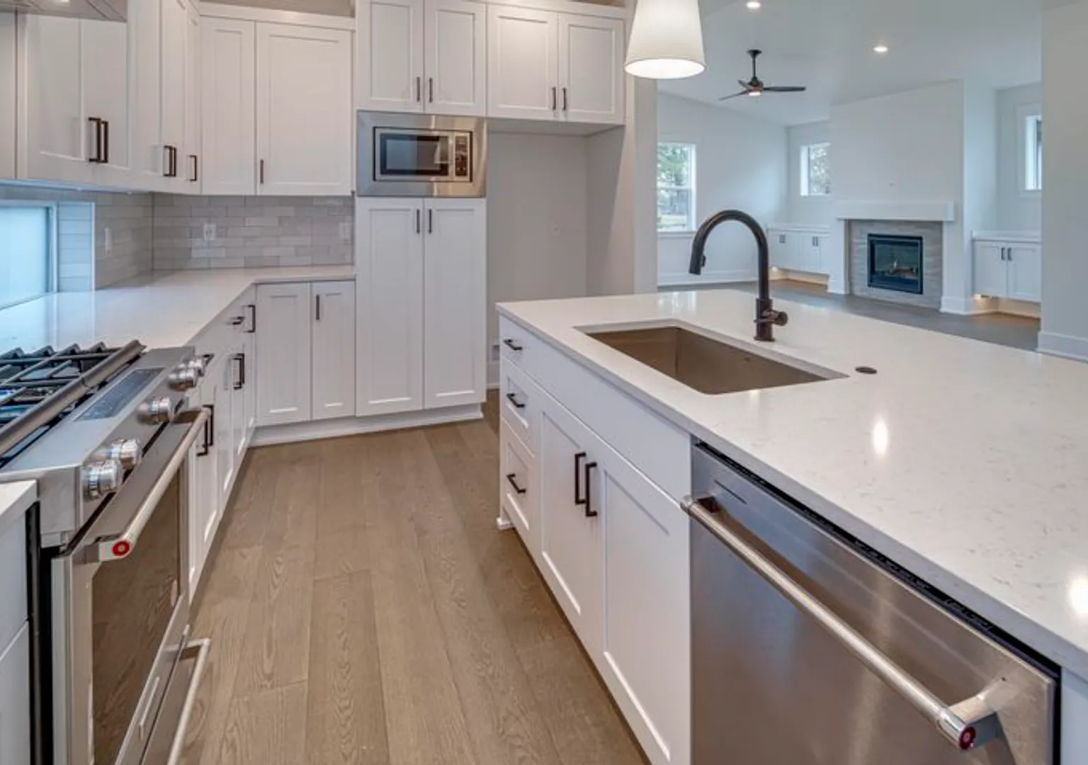 Spacious Westside Home with Loft and Upgraded Backyard! — Photo 4