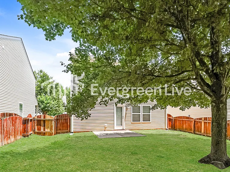 1041 Joselynn Dr — Photo 10
