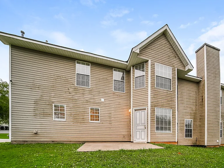 505 Concord Ter — Photo 17