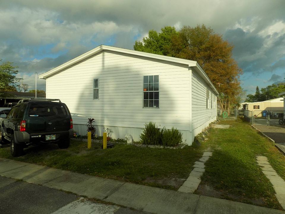 1st image of 9811 Birch Way
