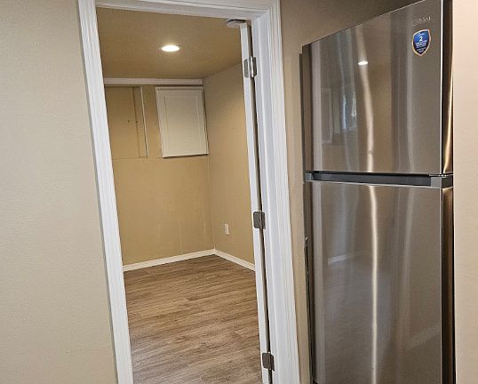 4th image of 804 NE 102nd St #B