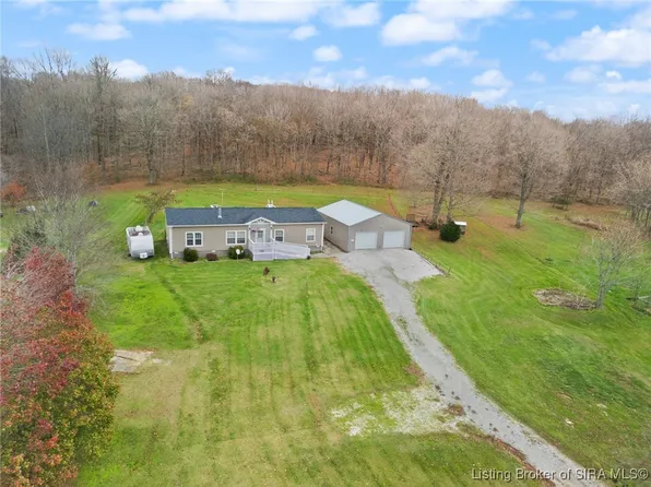 8410 Valley City Mauckport Road SW, Mauckport, IN 47142