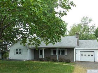 51 Green Acres Rd, Hudson, NY 12534