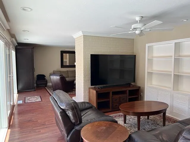 553 Bonita Ave — Photo 11