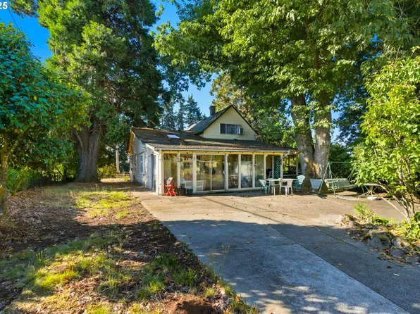 14425 SE 222nd Dr, Damascus, OR 97089