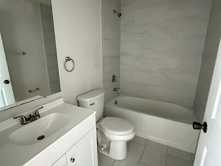 4402 Skyline Blvd #4402 — Photo 2