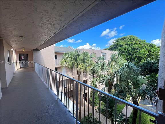 3rd image of 9481 Evergreen Pl APT 407