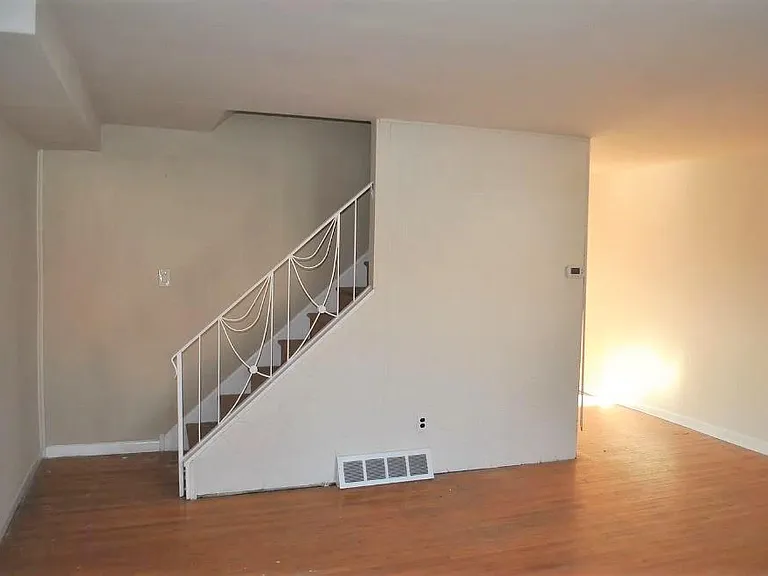 4004 Gideon Rd — Photo 4