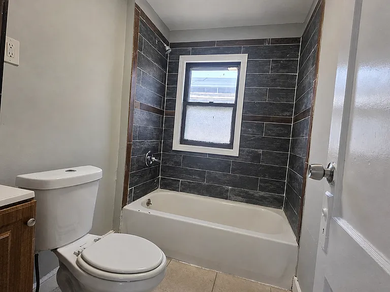 723 Winchester Ave #3 — Photo 3