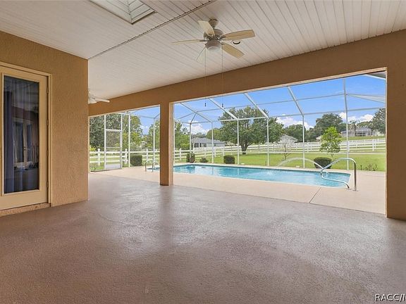 4th image of 904 N Hambletonian Dr