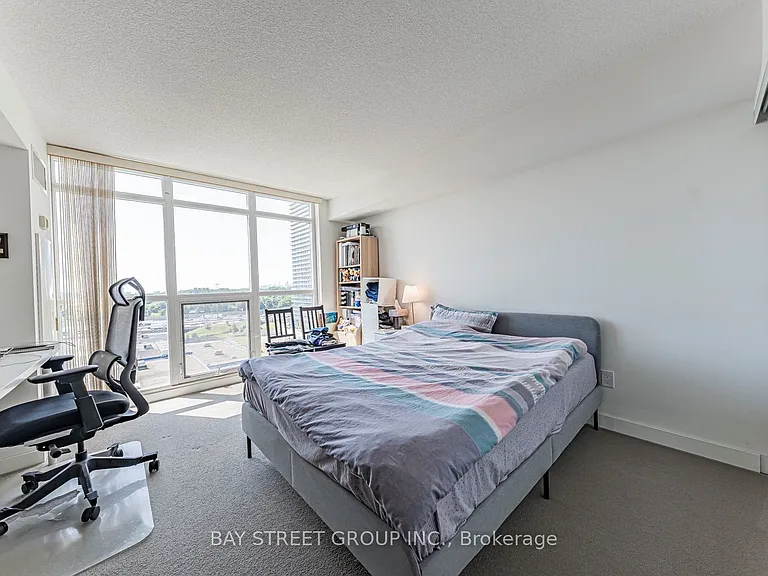 19 Singer Ct #1523 — Photo 8