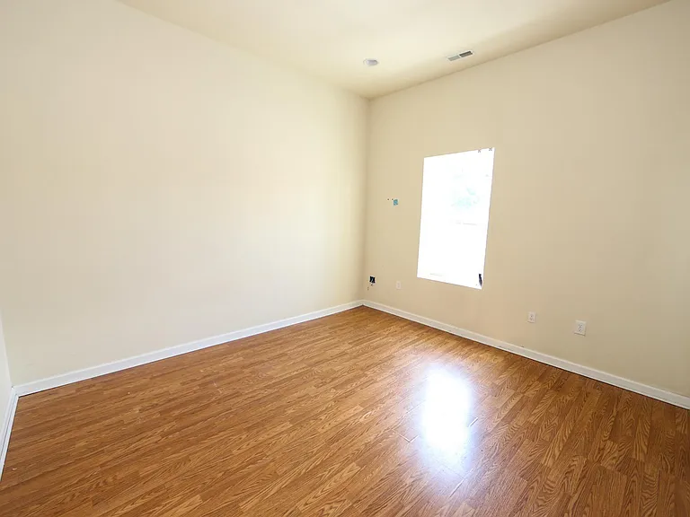 1447 N 17th St #2 — Photo 6