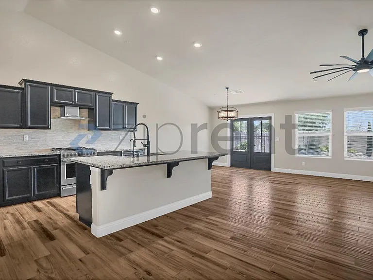 433 S Crescent Ln — Photo 7