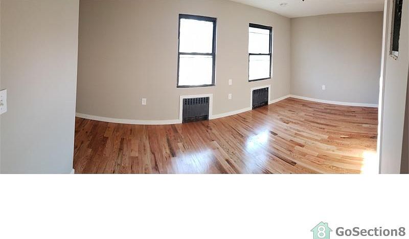 1st image of 47 Metcalfe St #1