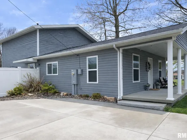606 W Lincoln St, De Soto, IL 62924
