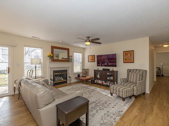 5th image of 16931 Mapleton Pl