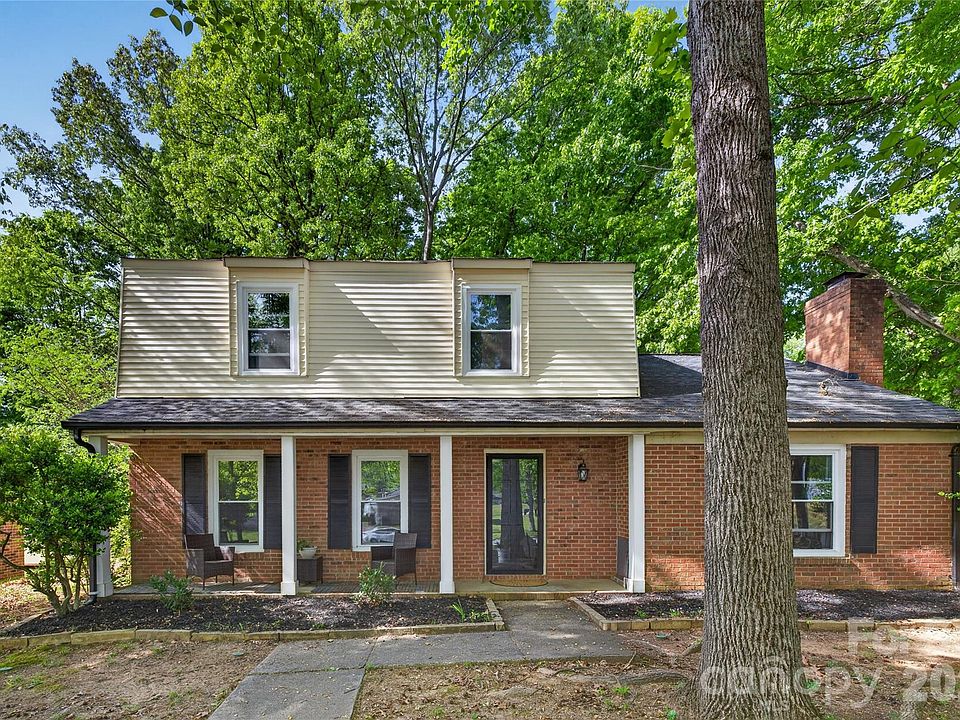 1st image of 5200 Barrington Dr