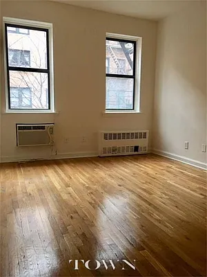 Rented by Town Residential | media 7