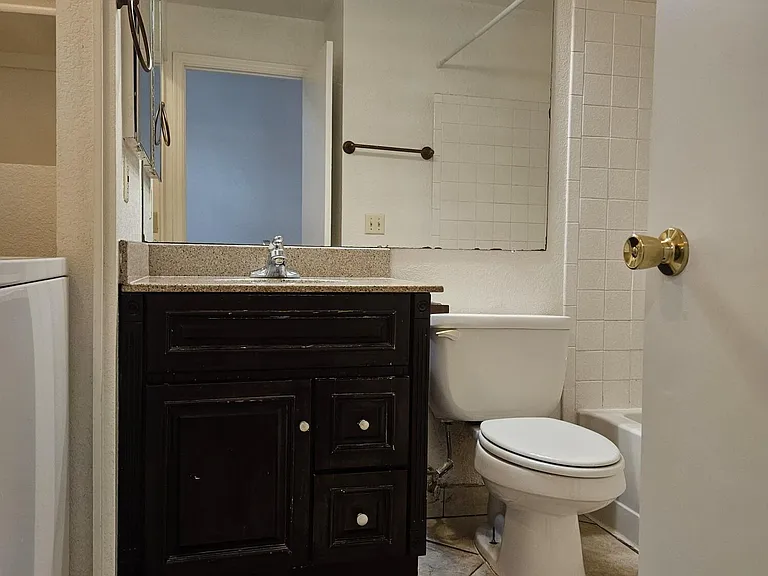 1600 N Saba St #163 — Photo 12
