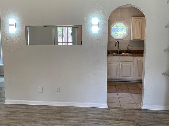 2nd image of 179 Beachview Ave