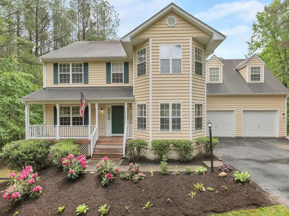 12 White Cedar Rd, Barboursville, VA 22923