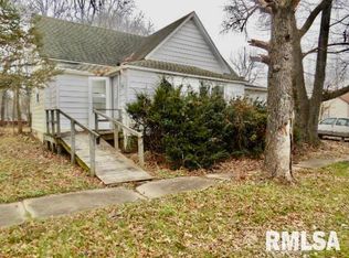 600 S 25th St, Herrin, IL 62948