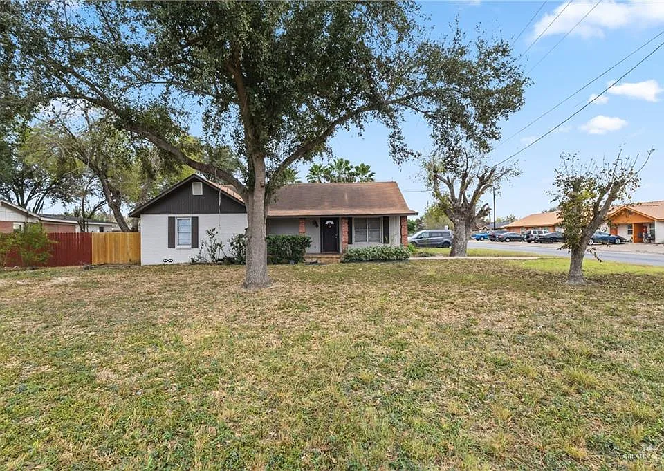 700 E Sam Houston Blvd