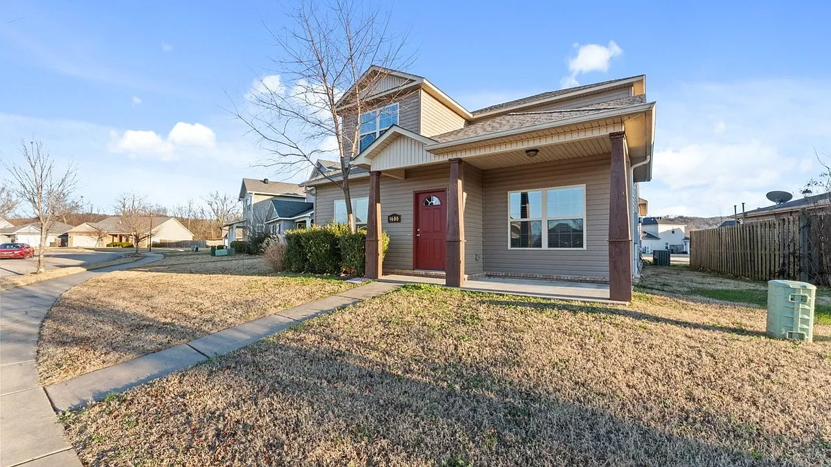 Building Photo - 4600 W Colfax Loop