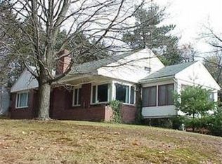 19 Woodsia Rdg, Greenfield, MA 01301